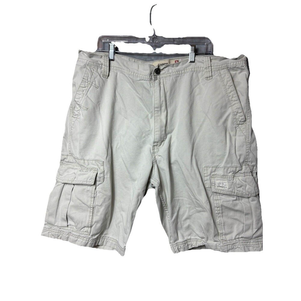 Levi’s Men’s Cargo Shorts Beige Size 40 Button Close Pockets Cotton